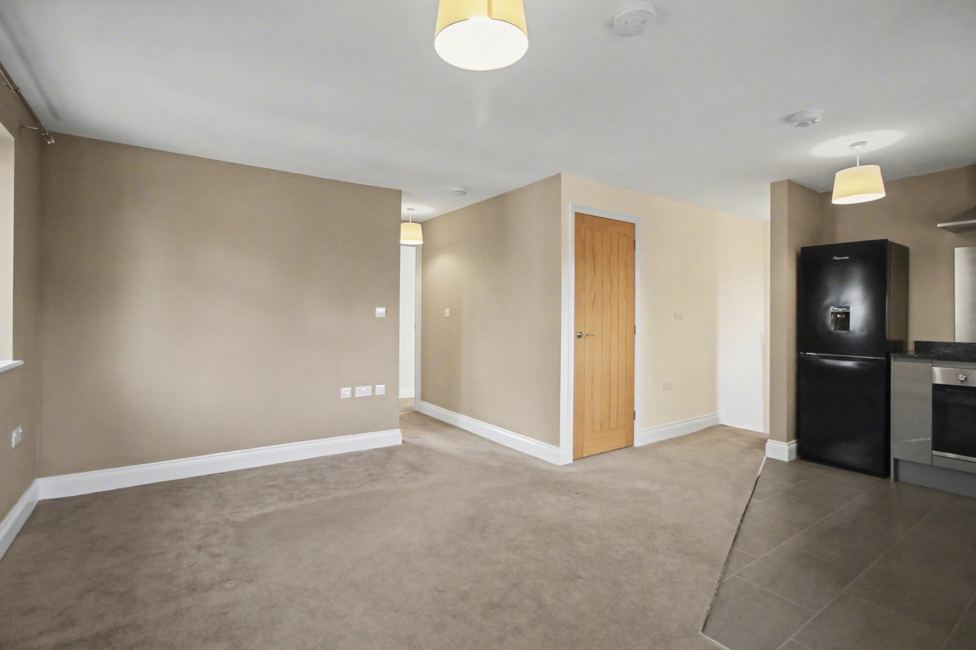 Room Ash Street in Guildford