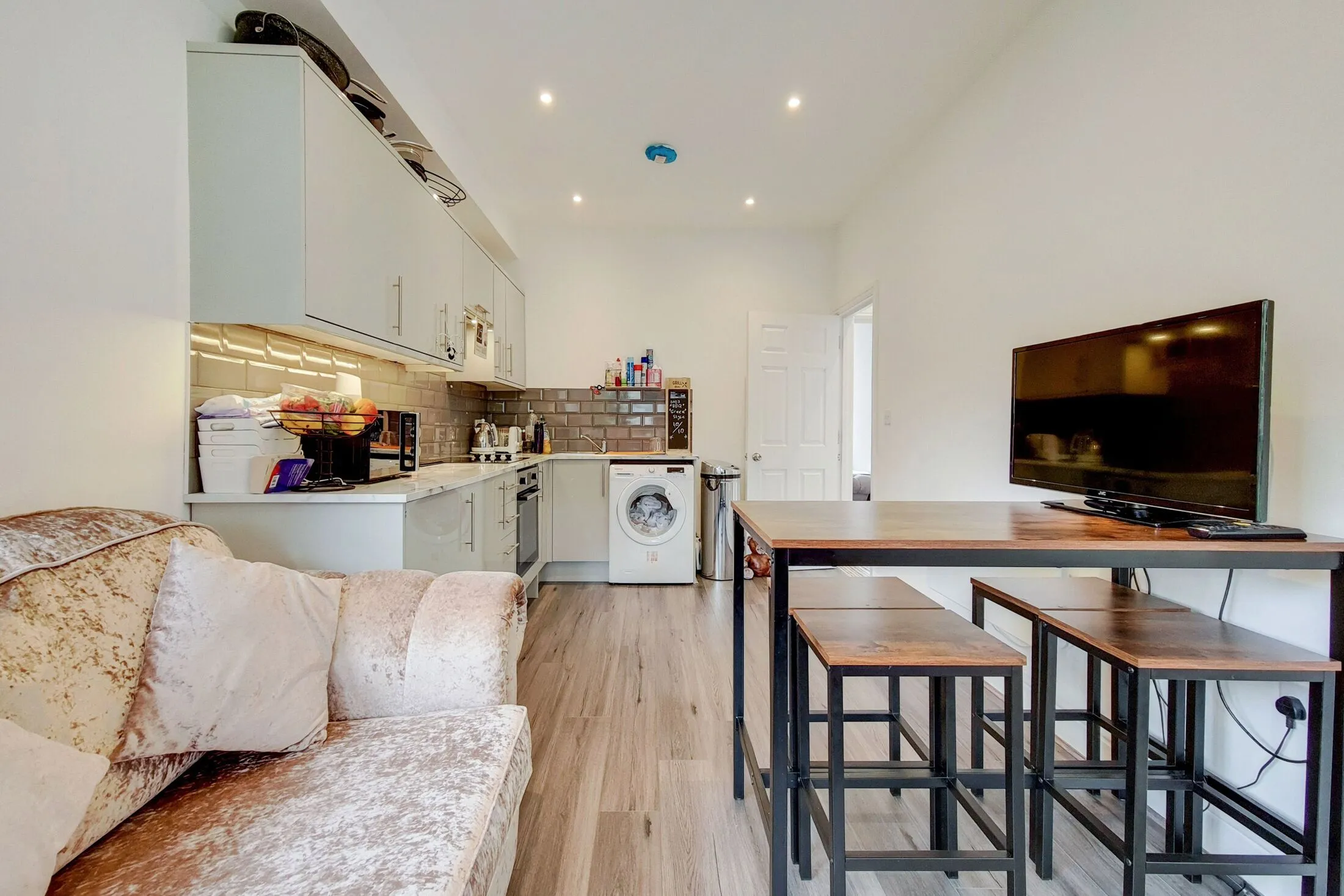 Flat Gaisford Street in Greater London