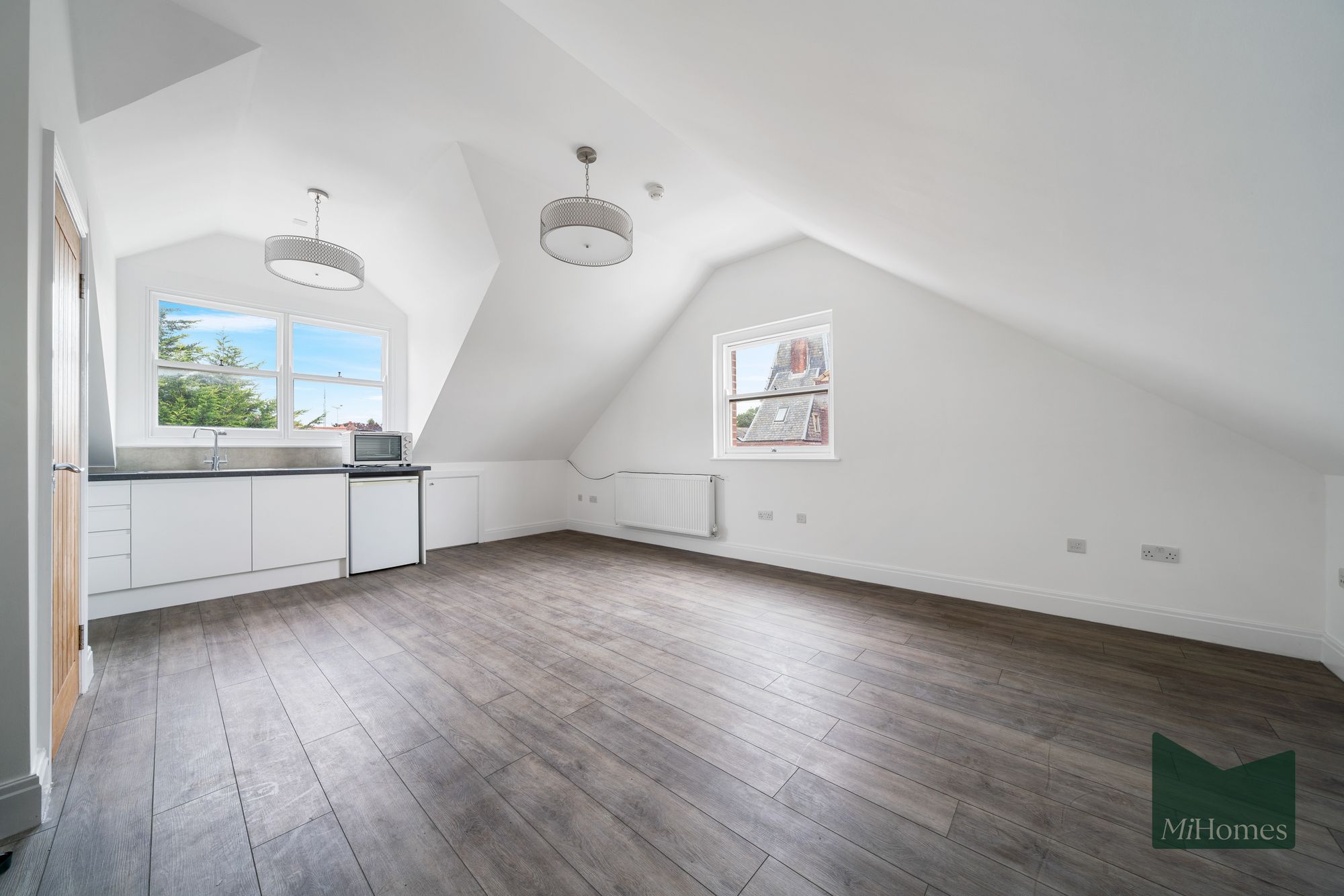 Flat Pretoria Road in Greater London
