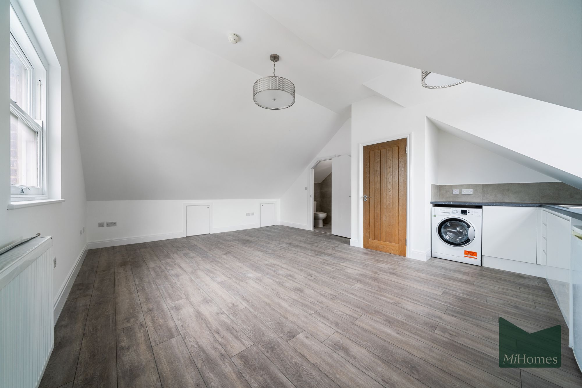 Flat Pretoria Road in Greater London