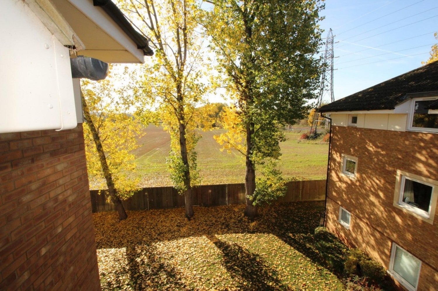 Flat Eddington Crescent in Welwyn Hatfield