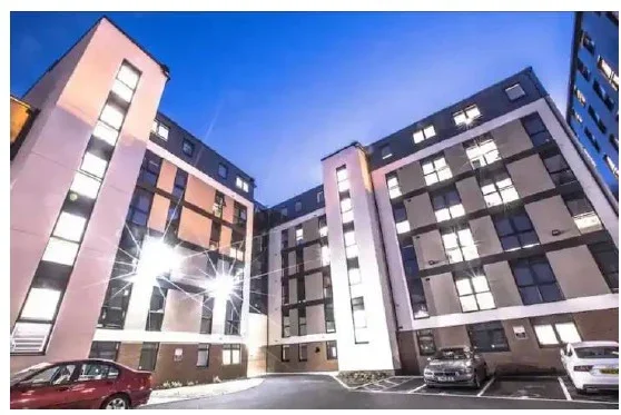 Flat Manor Road in Coventry
