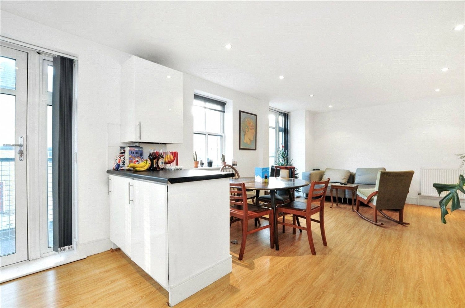 Flat Sandringham Road in Greater London