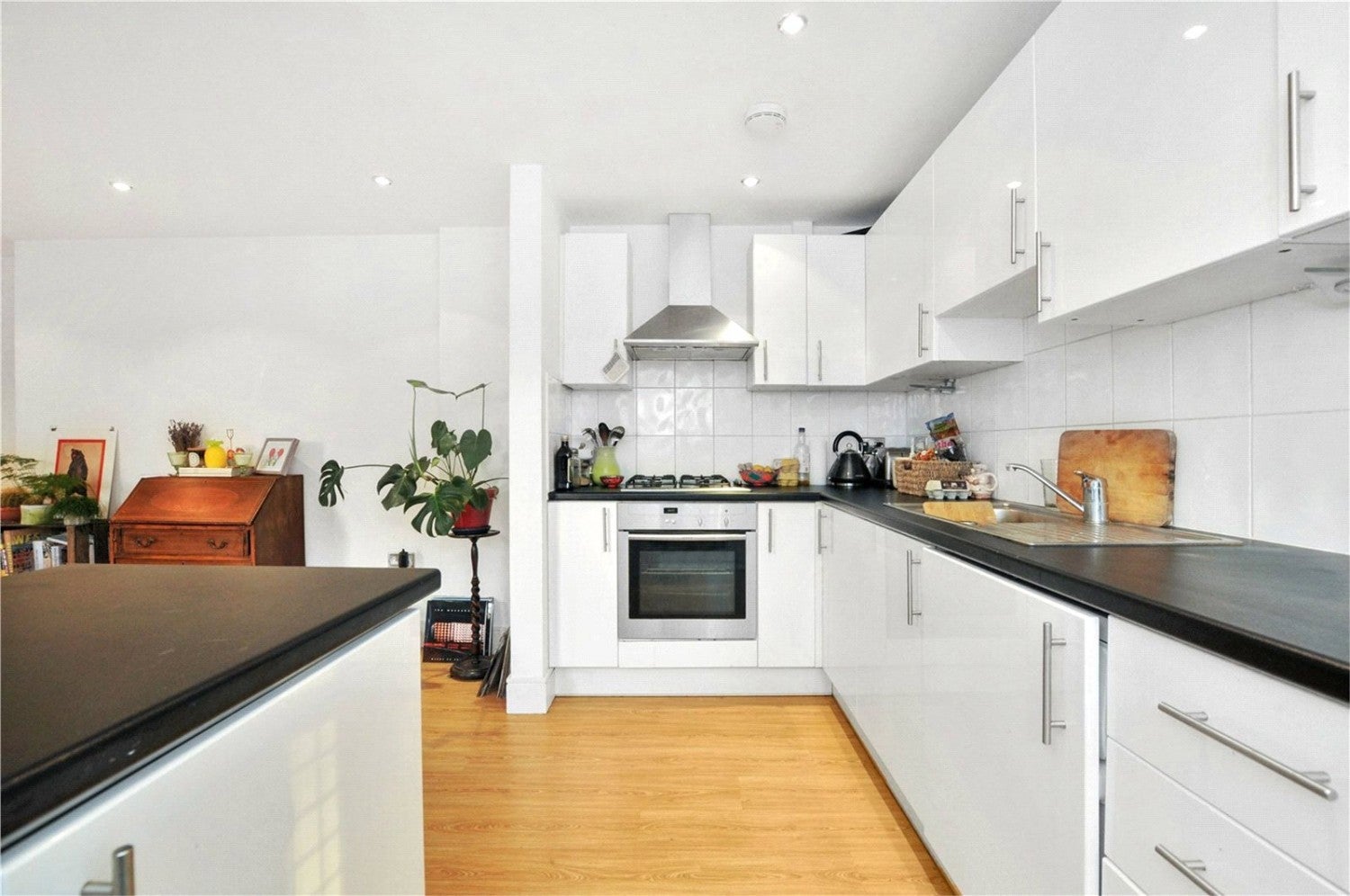Flat Sandringham Road in Greater London