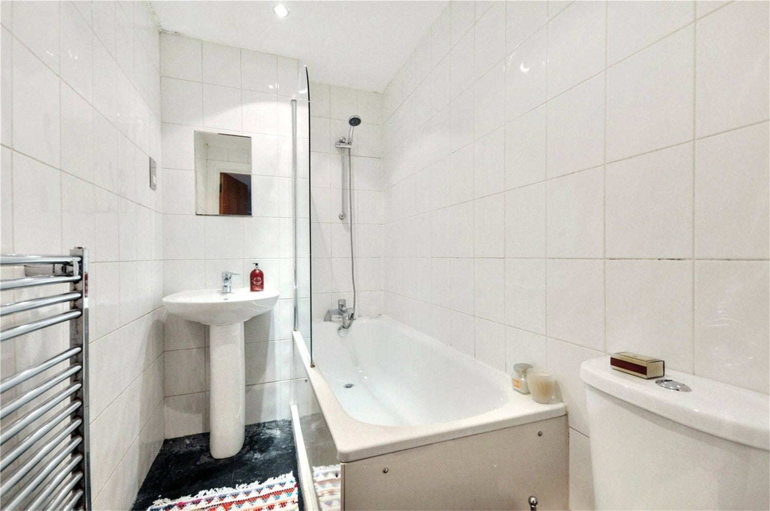 Flat Sandringham Road in Greater London