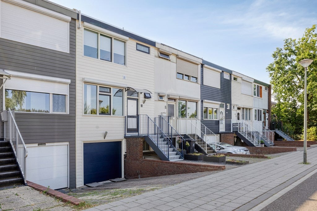 Huis Kasteel Hillenraedtstraat 33 A in Roermond