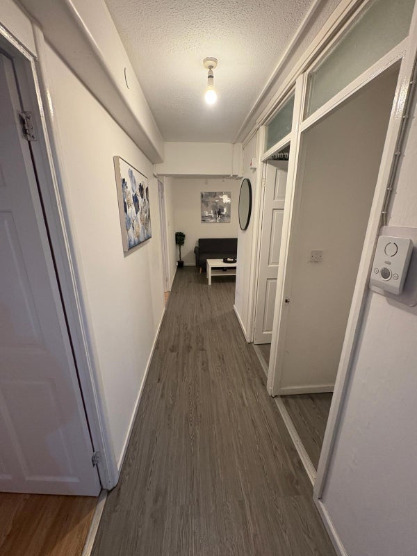 Room Acorn Grove in Birmingham