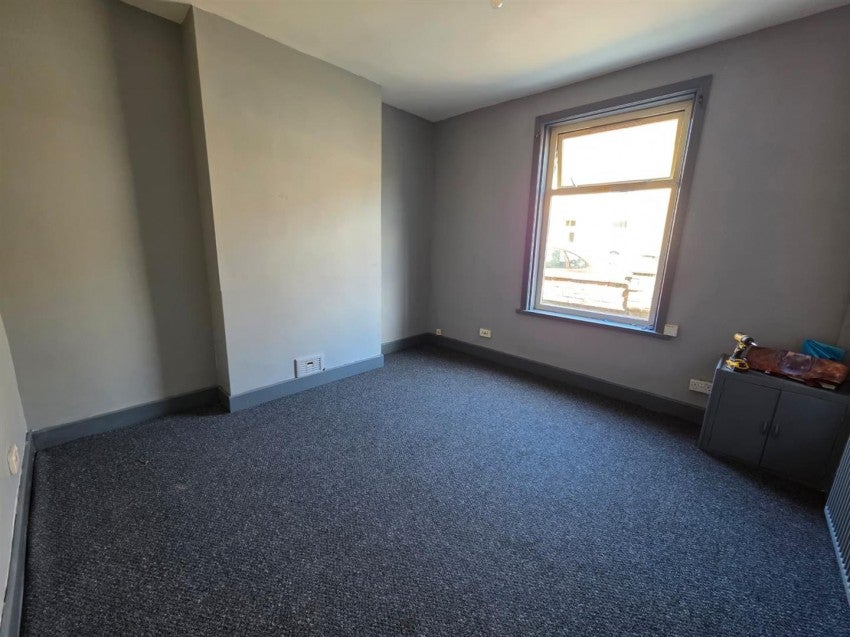 Flat Willingham Street in Grimsby
