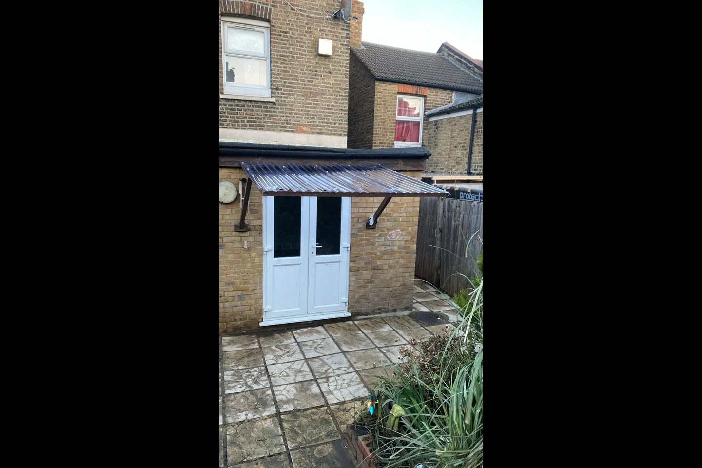 Flat Elderton Road in Greater London