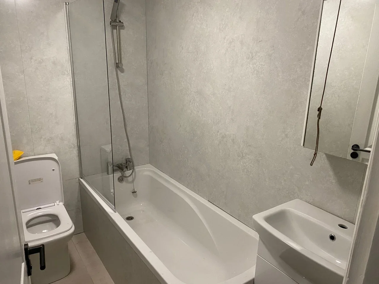 Flat Elderton Road in Greater London