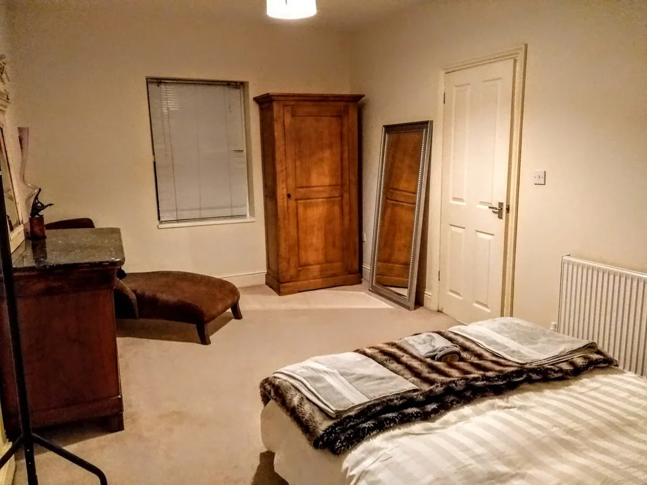 Flat Elmbridge Road in Gloucester