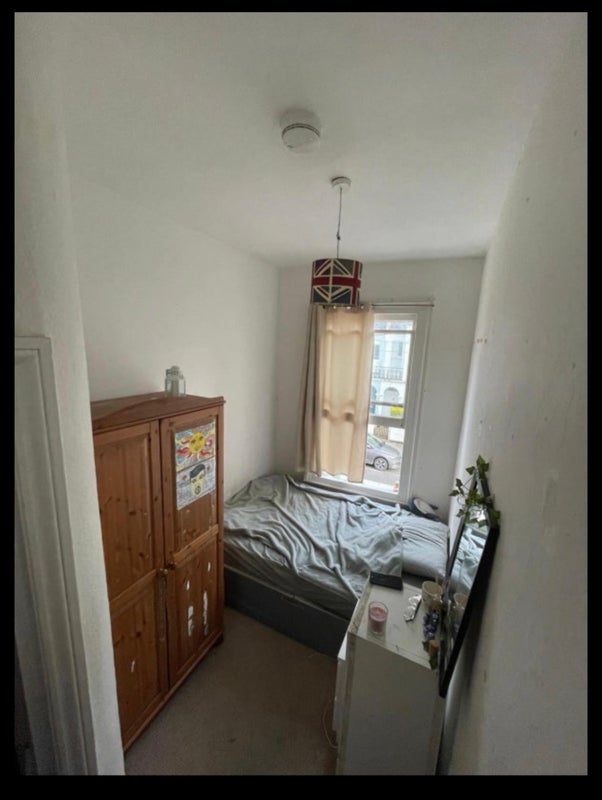 Room Danehurst Street in Greater London