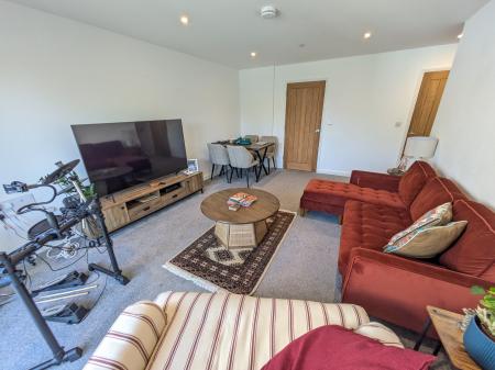 Flat Dudley Road in South Kesteven