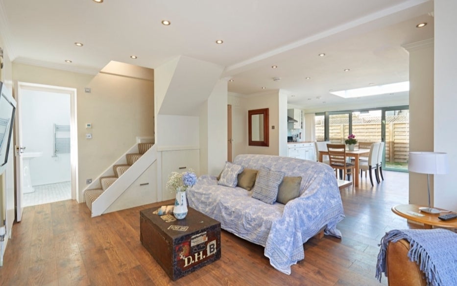 House Ollgar Close in Greater London