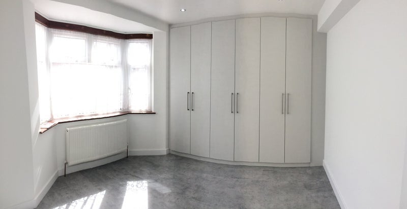 Room Northumberland Road in Greater London