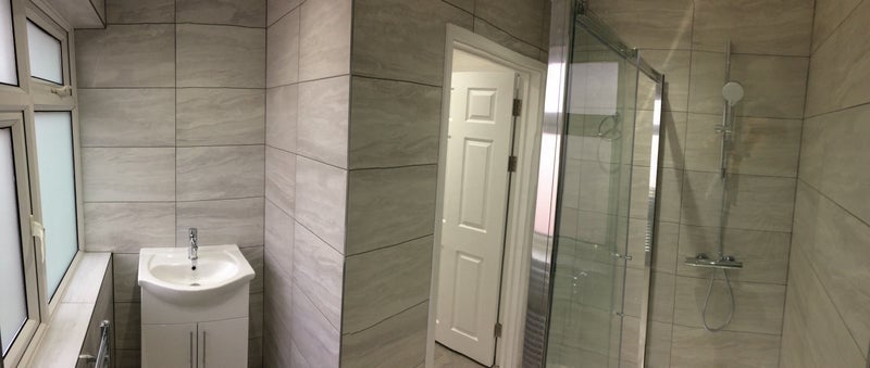 Room Northumberland Road in Greater London