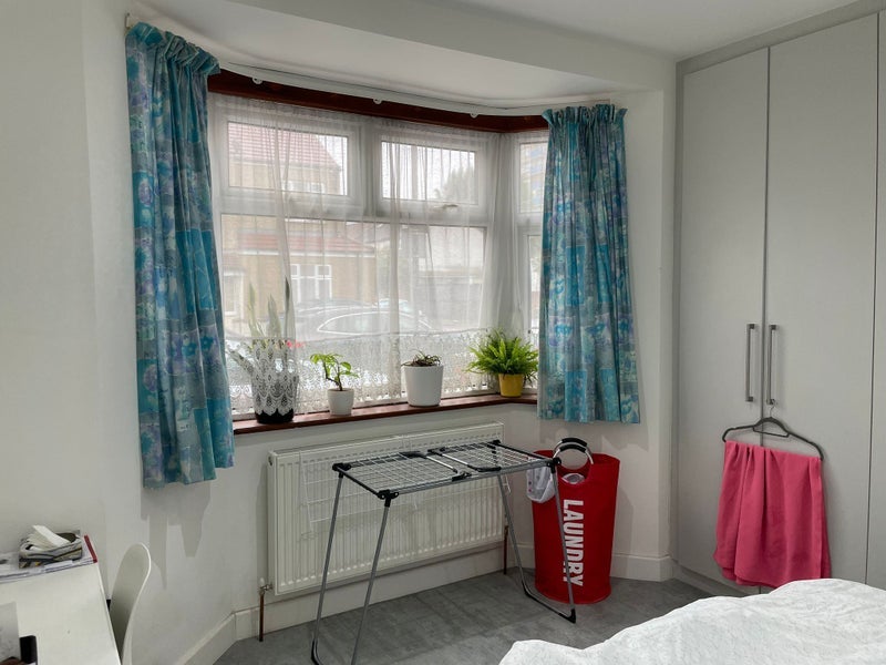 Room Northumberland Road in Greater London