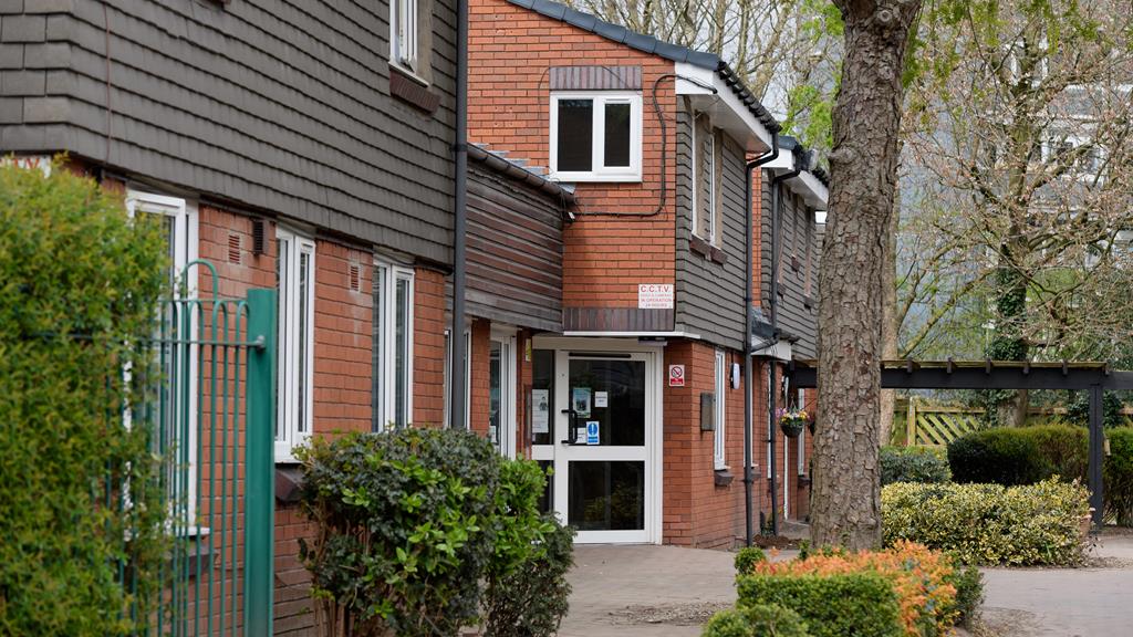 Flat Crabmill Lane in Coventry