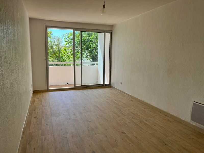 Appartement Rue du Foyer à Lunel