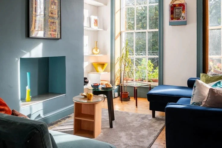Flat Hackney Road in Greater London