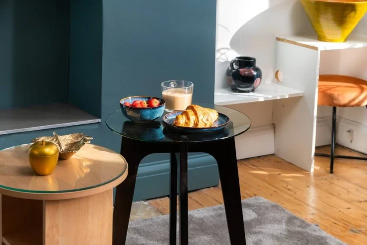 Flat Hackney Road in Greater London