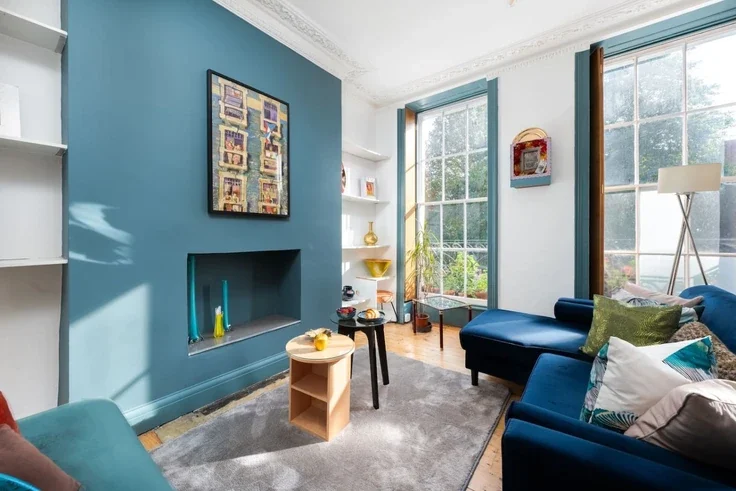 Flat Hackney Road in Greater London