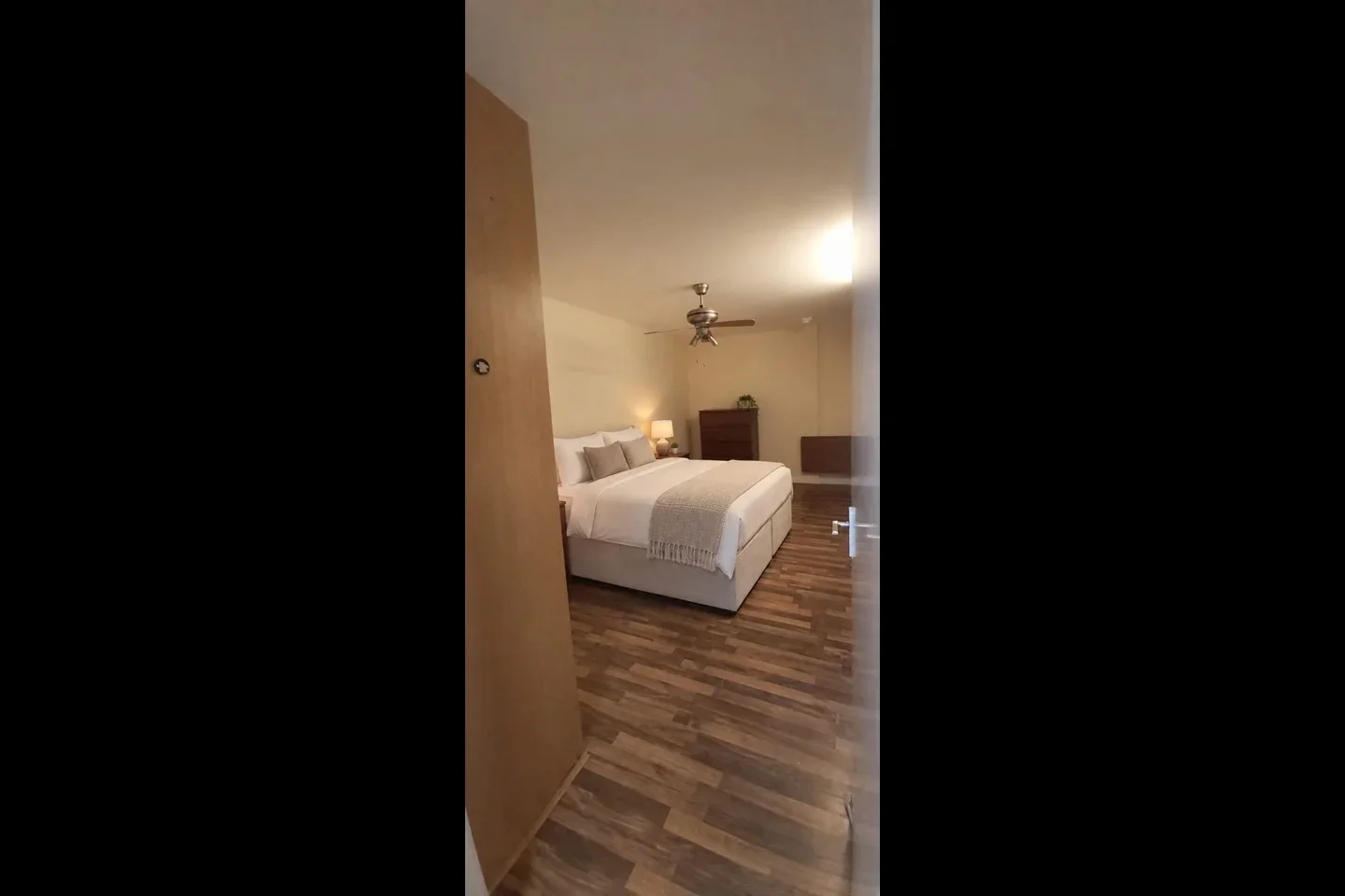 Flat Prince Regent Road in Greater London