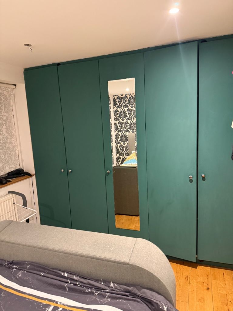 Flat Plumtree Close in Greater London