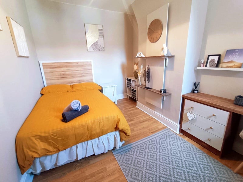 Room Well Brow Road in Liverpool