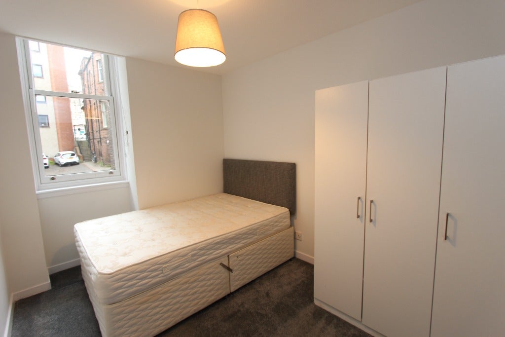 Flat Murieston Road in City of Edinburgh