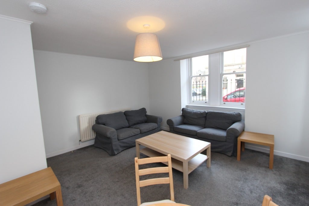Flat Murieston Road in City of Edinburgh
