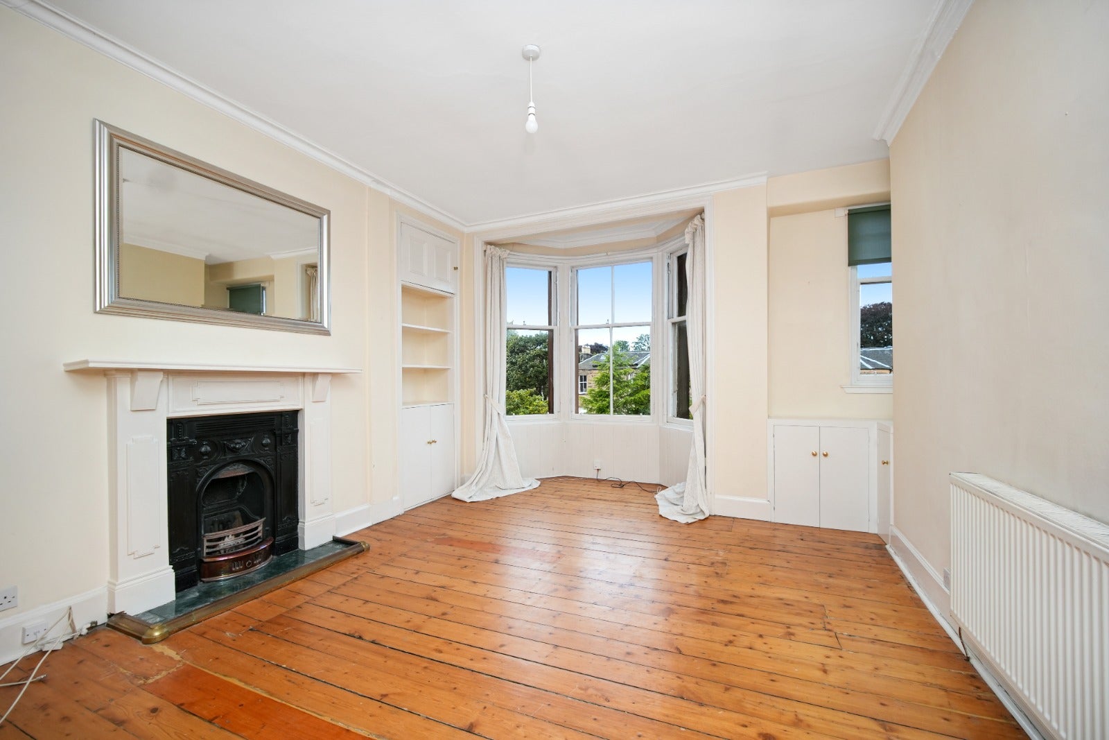 Flat Springvalley Terrace in City of Edinburgh