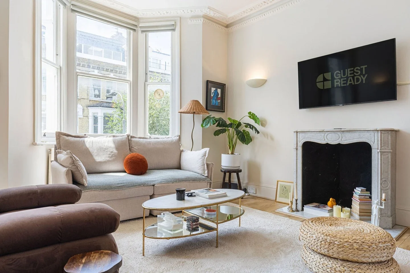 Flat Radipole Road in Greater London