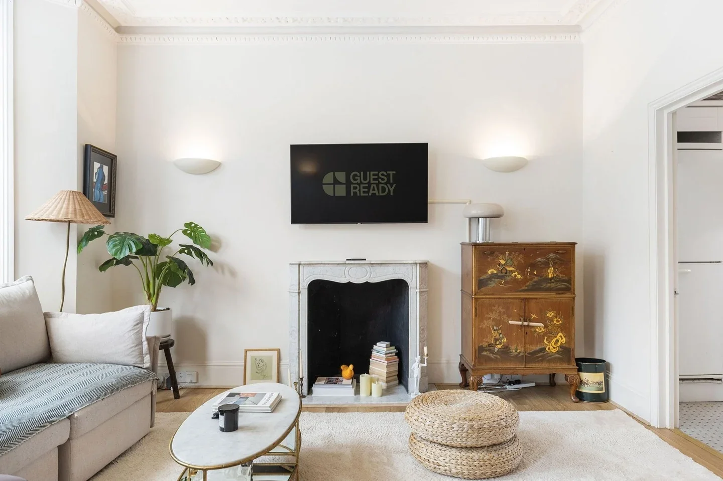 Flat Radipole Road in Greater London