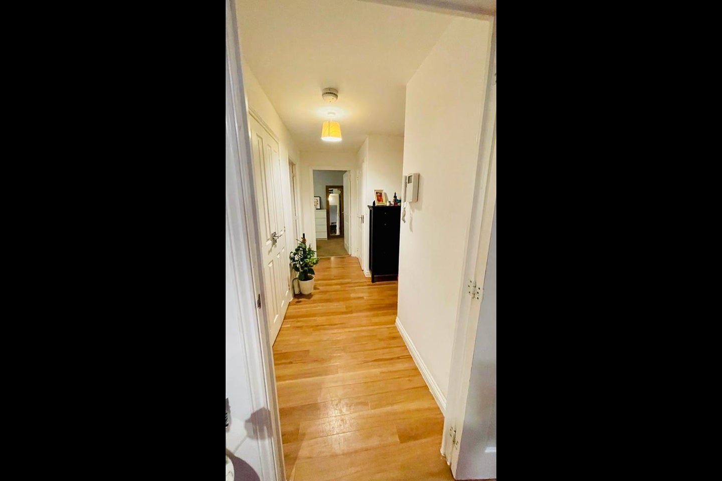 Flat Fielding Lane in Greater London