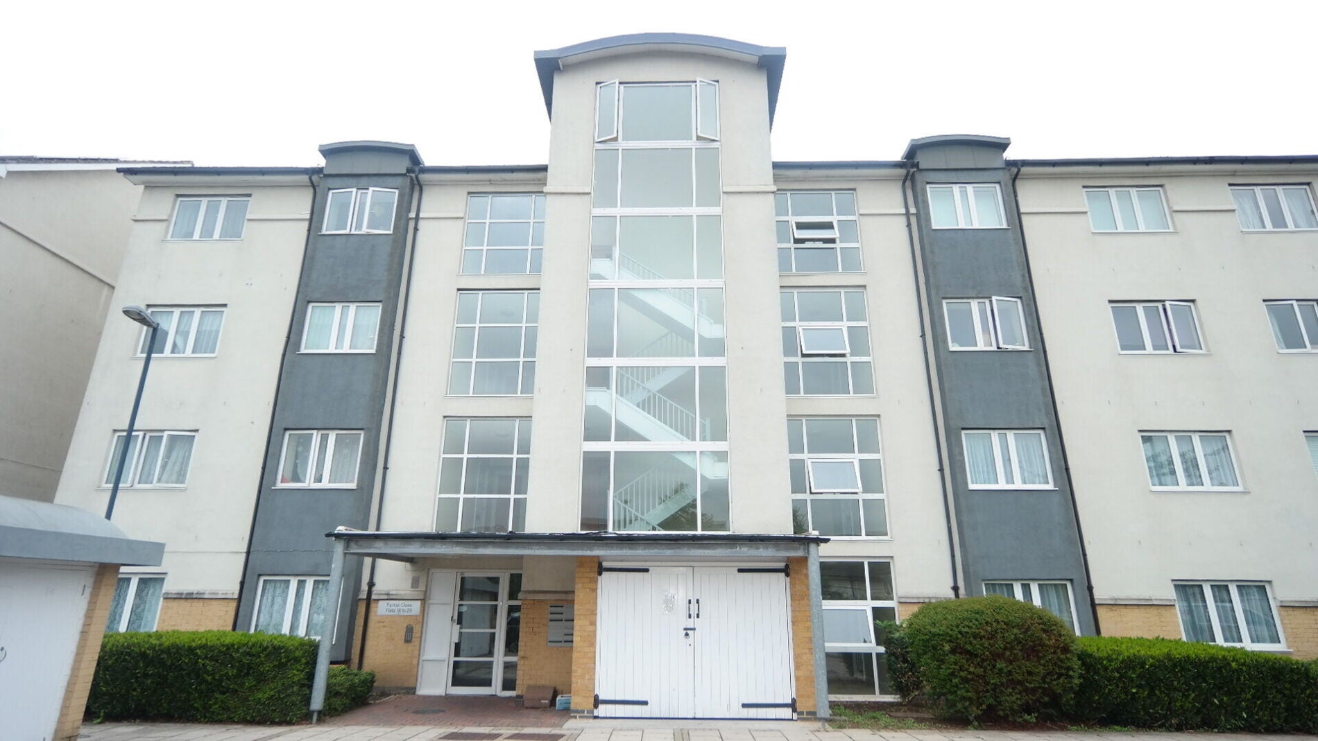 Flat Fantail Close in Greater London