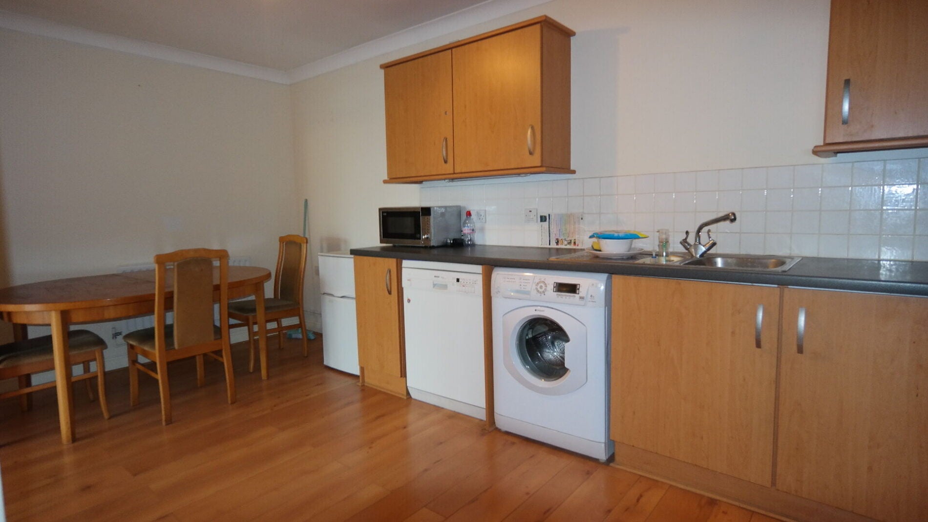 Flat Fantail Close in Greater London