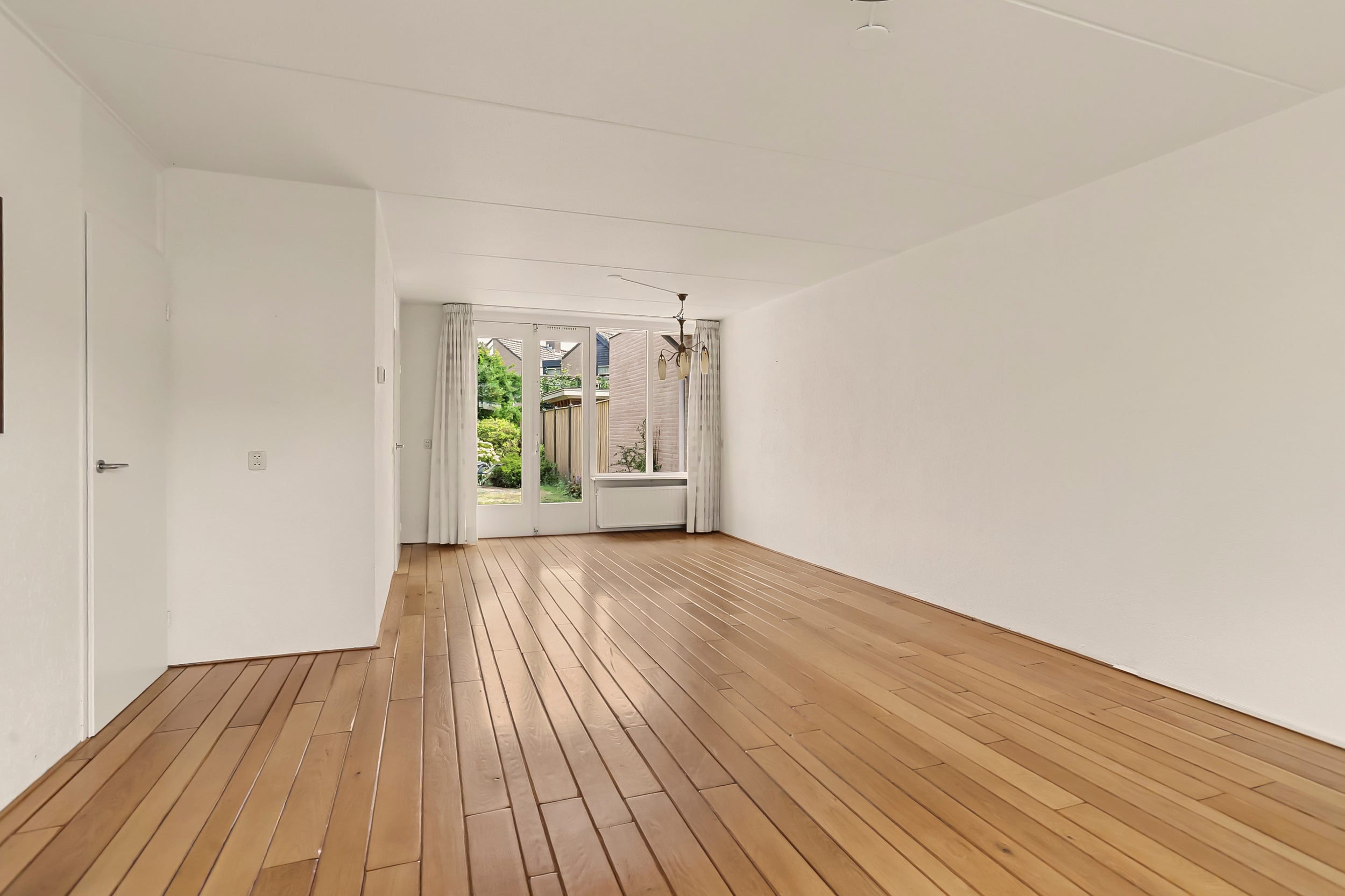 Tussenwoning te koop: Lijsterboog 14, Hilvarenbeek
