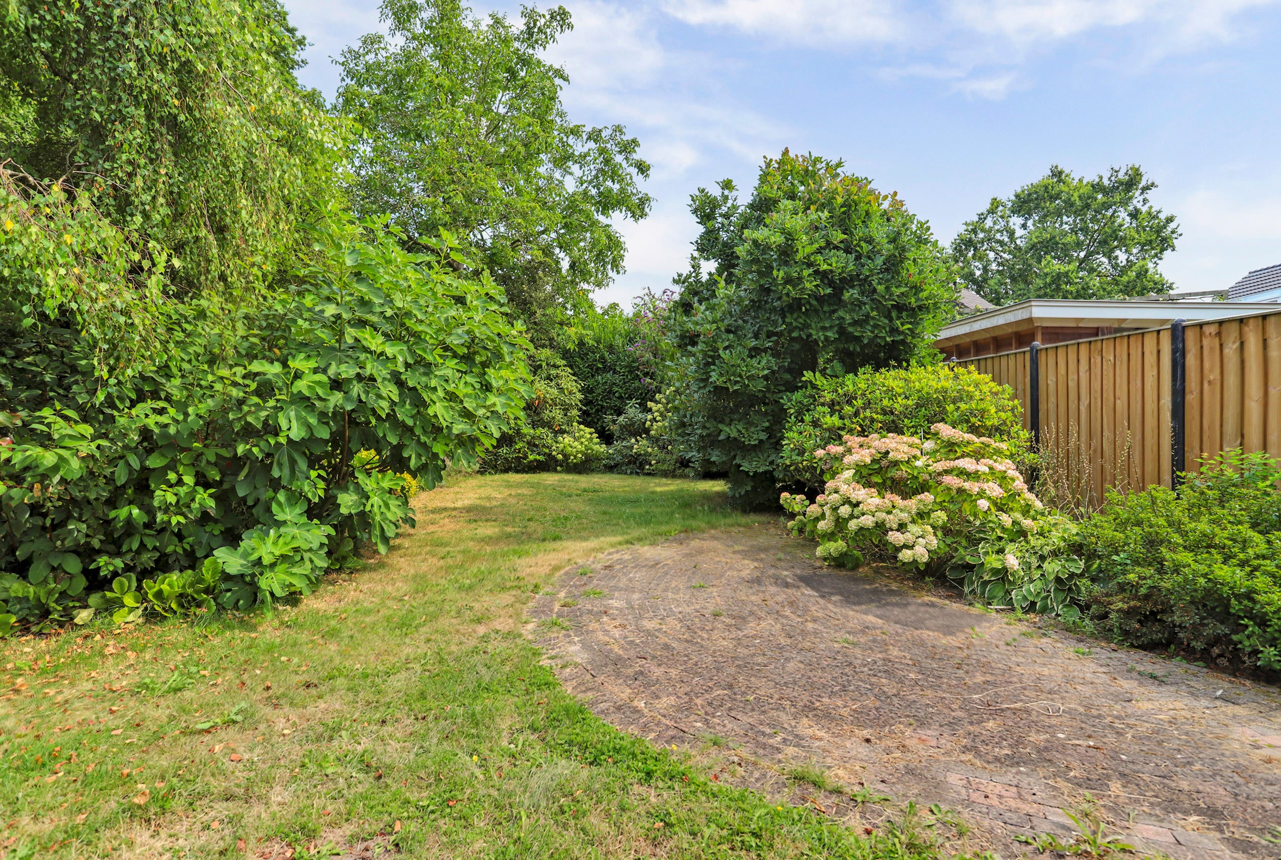 Tussenwoning te koop: Lijsterboog 14, Hilvarenbeek
