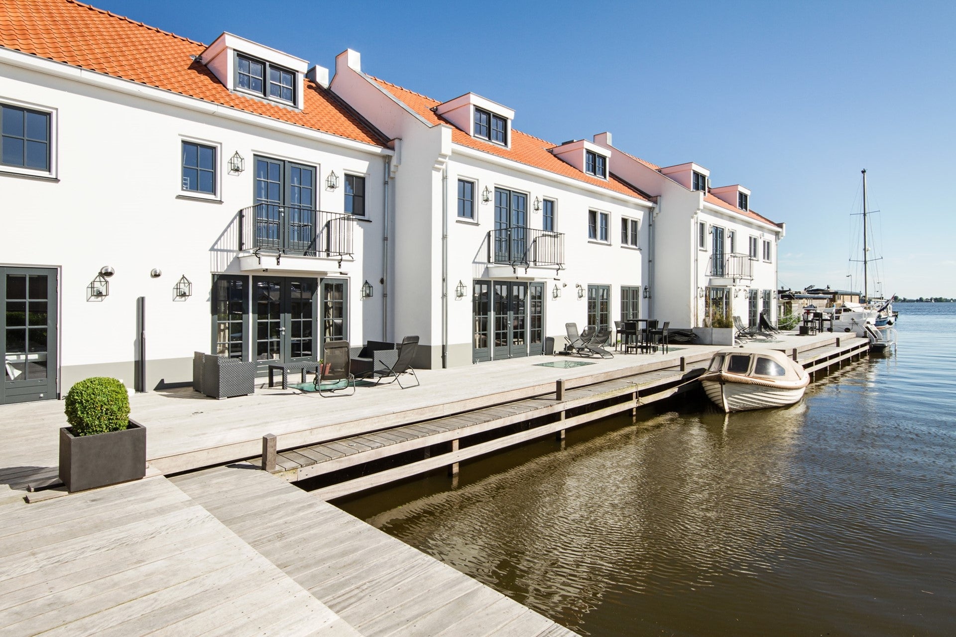 Huis Oud-Loosdrechtsedijk 1231 LX in Loosdrecht
