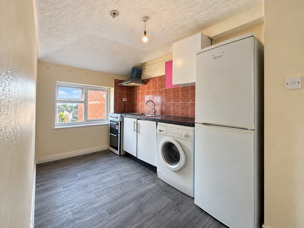 Flat Rutland Avenue in High Wycombe