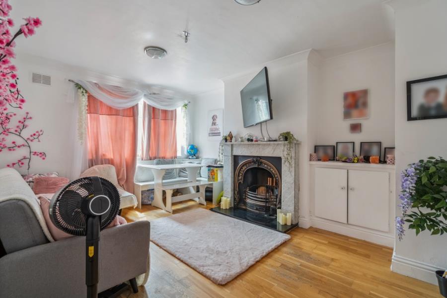 House Somerford Close in Greater London