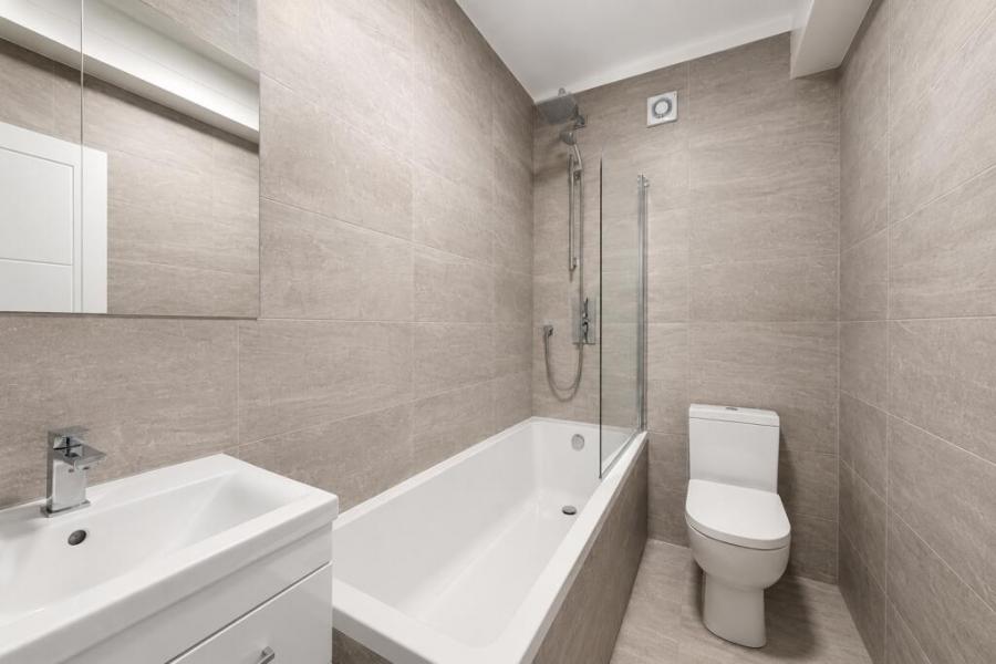 Flat Laburnham Road in Maidenhead