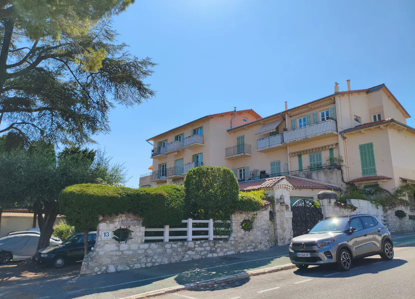 Room Avenue du Maréchal Juin in Villeneuve-Loubet