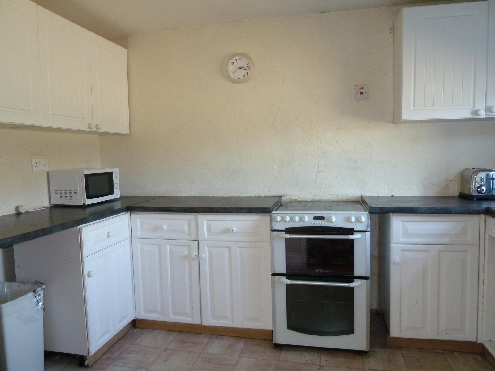Flat Goudhurst Close in Canterbury