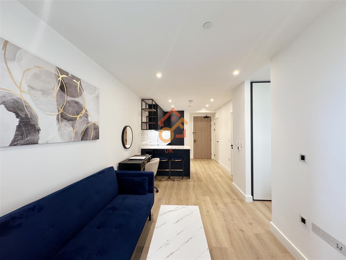 Flat Beresford Avenue in Greater London
