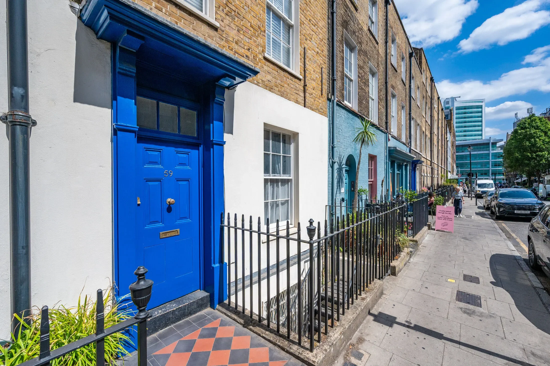 Flat Warren Street in Greater London