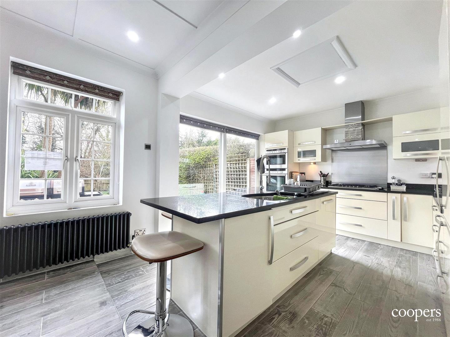 House Kingsend in Greater London