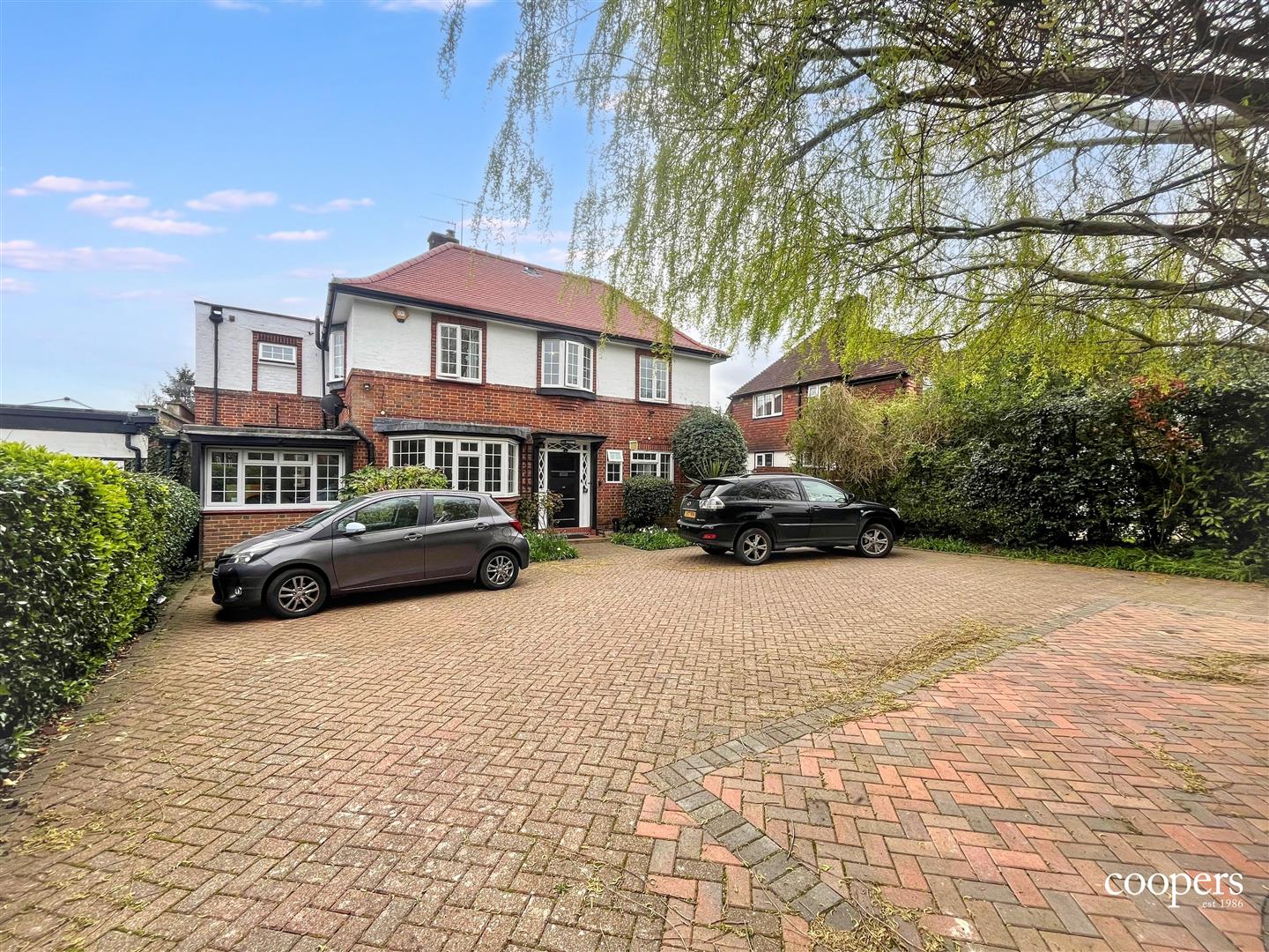 House Kingsend in Greater London