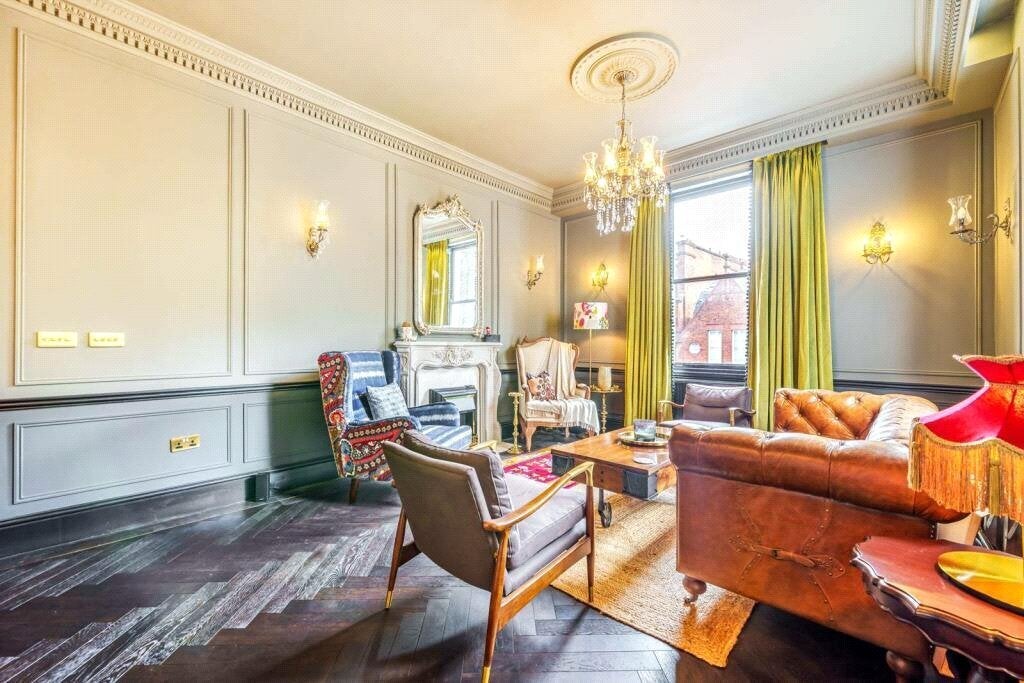 Flat Wetherby Gardens in Greater London